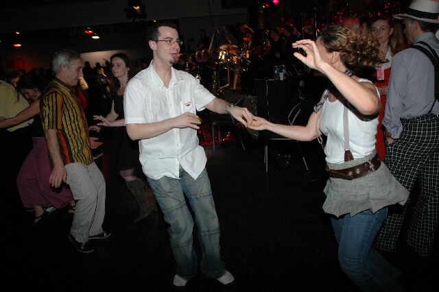 min 2007 11 10 fous swing 217